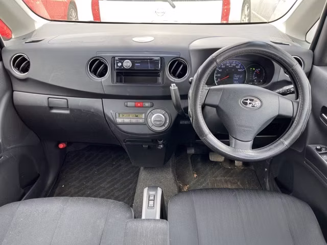 SUBARU LUCRA