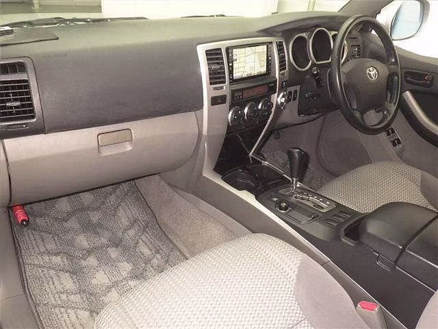 TOYOTA HILUX SURF