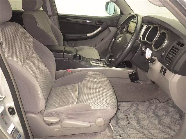 TOYOTA HILUX SURF