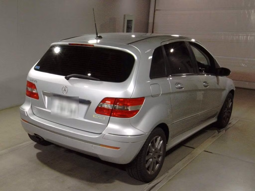 MERCEDES-BENZ B-CLASS