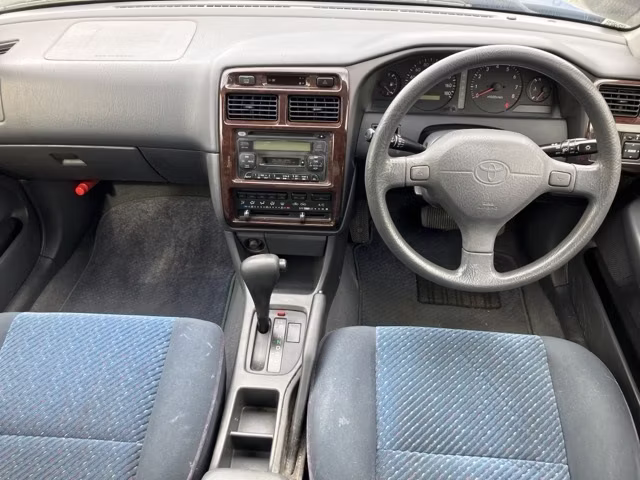 TOYOTA CARINA