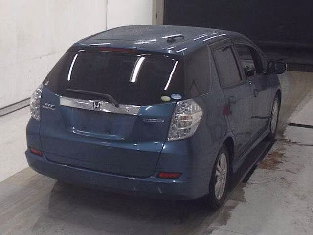 HONDA FIT SHUTTLE