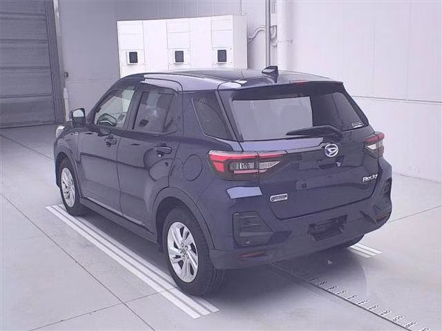 DAIHATSU ROCKY