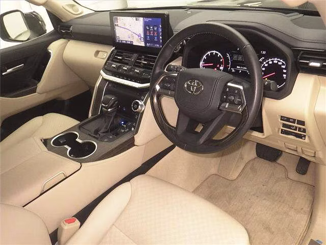 TOYOTA LAND CRUISER