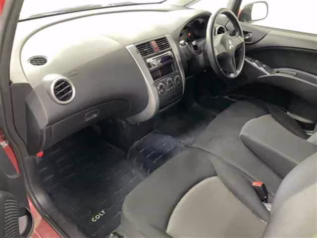 MITSUBISHI COLT