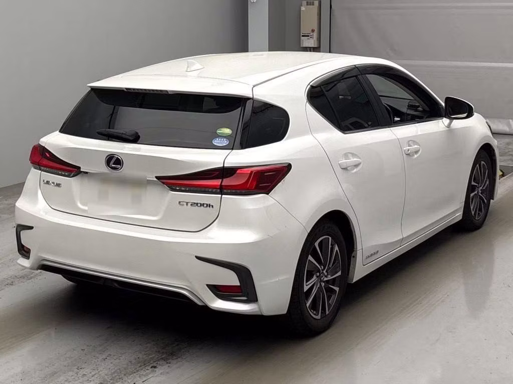 LEXUS CT200H