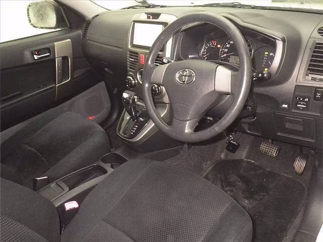 TOYOTA RUSH