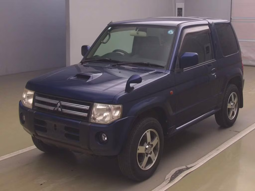 MITSUBISHI PAJERO MINI