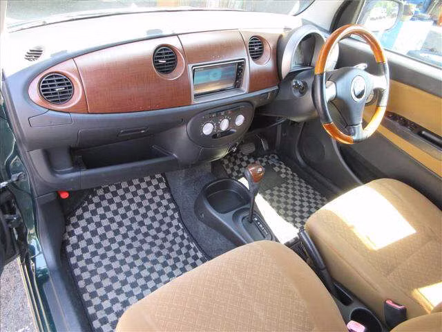 DAIHATSU MIRA GINO