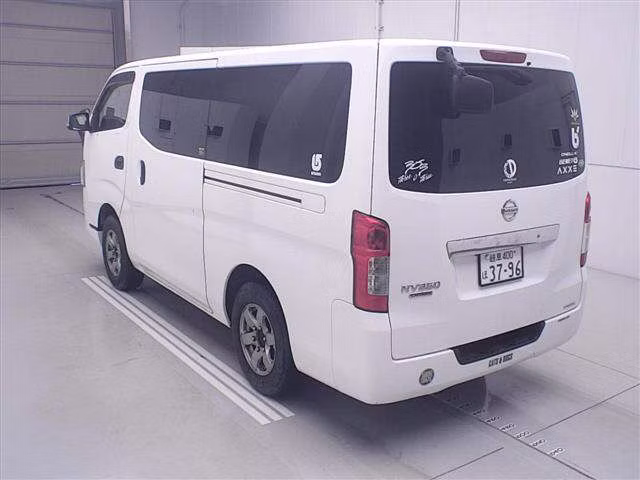 NISSAN NV350 CARAVAN
