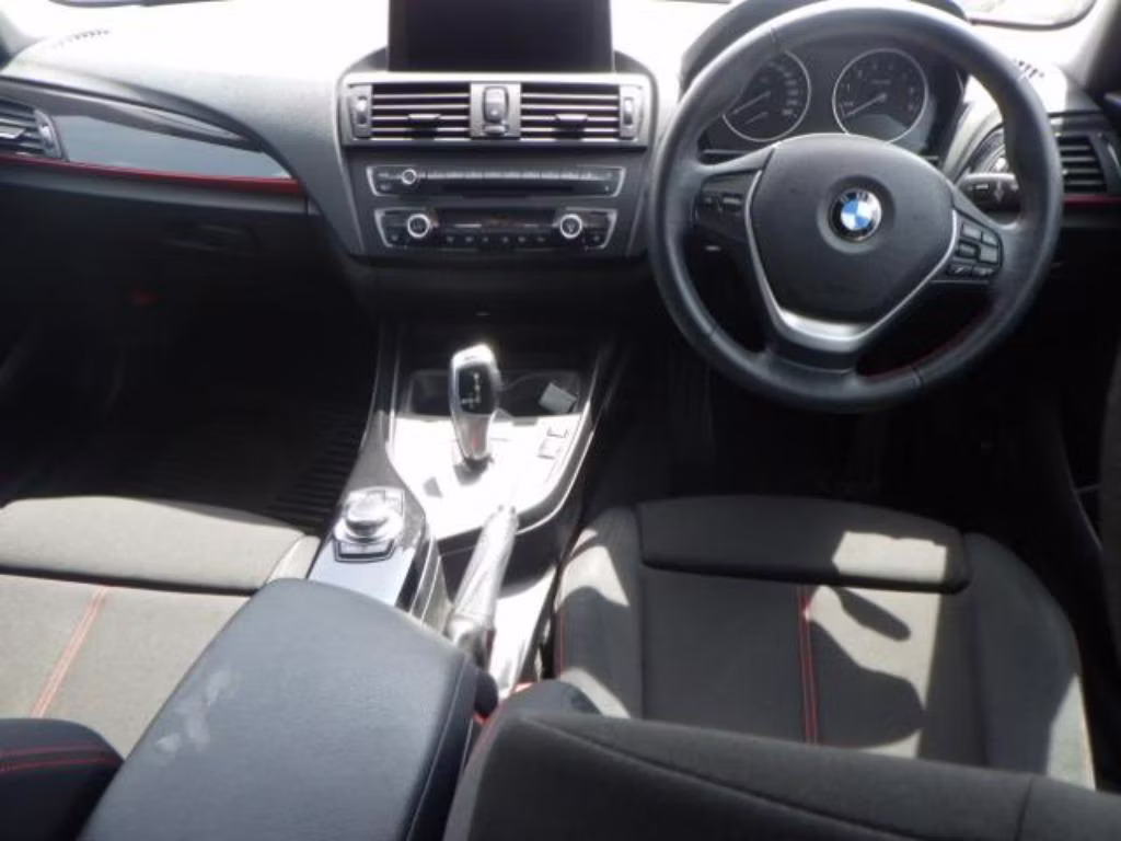 BMW 1-SERIES
