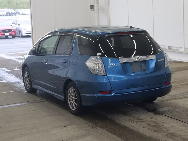 HONDA FIT SHUTTLE