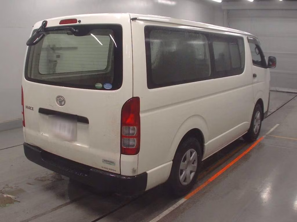 TOYOTA REGIUS ACE