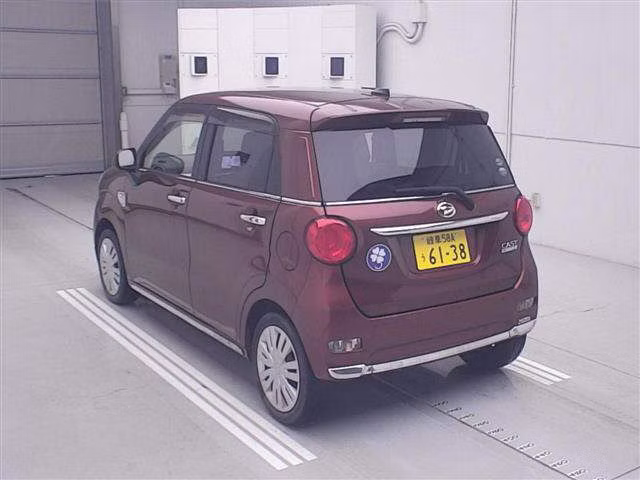 DAIHATSU CAST