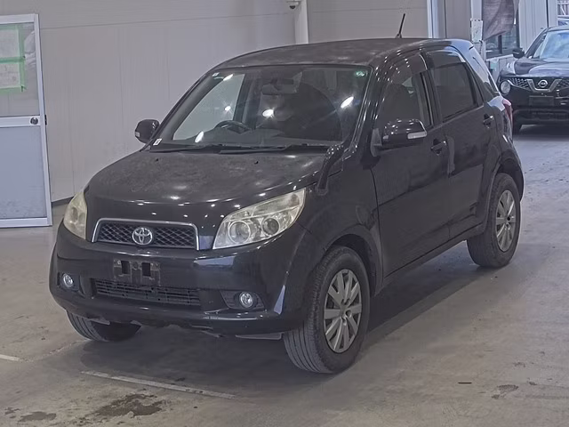 TOYOTA RUSH