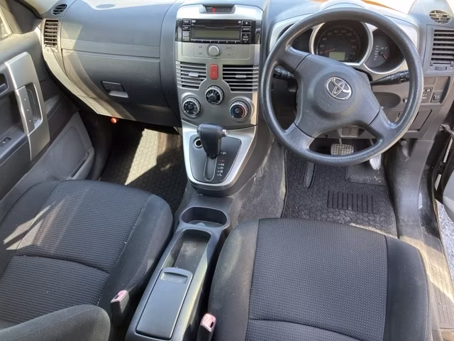 TOYOTA RUSH