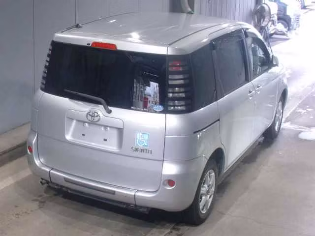 TOYOTA SIENTA