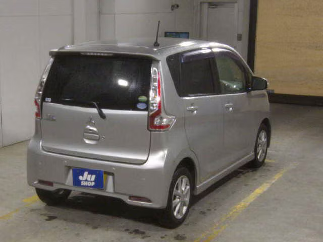 MITSUBISHI EK CUSTOM
