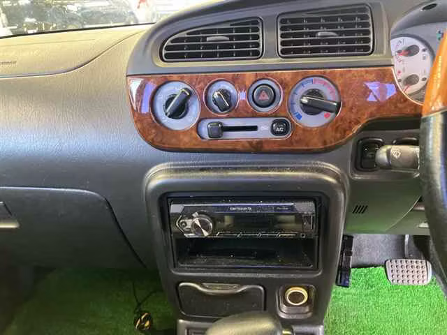 DAIHATSU MIRA GINO