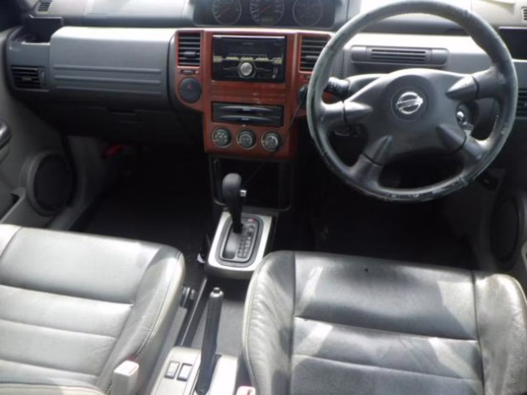 NISSAN X-TRAIL