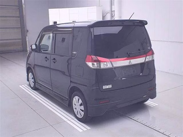MITSUBISHI DELICA D:2