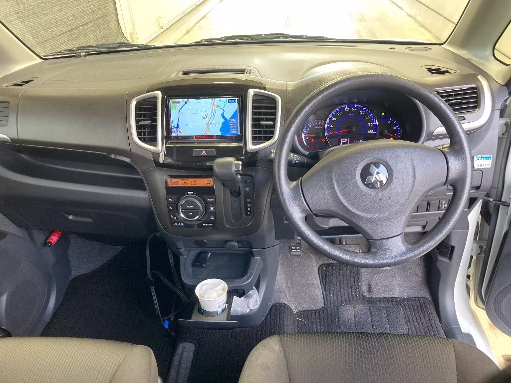 MITSUBISHI DELICA D:2