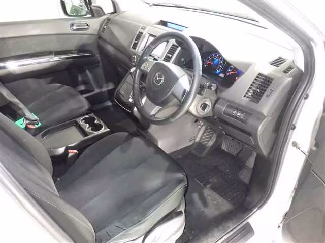 MAZDA MPV