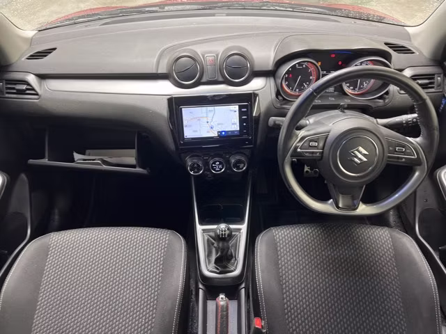 SUZUKI SWIFT