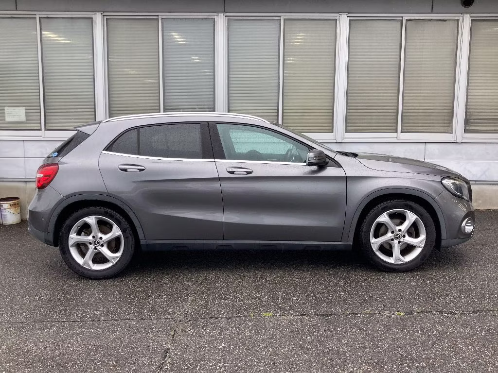 MERCEDES-BENZ GLA-CLASS