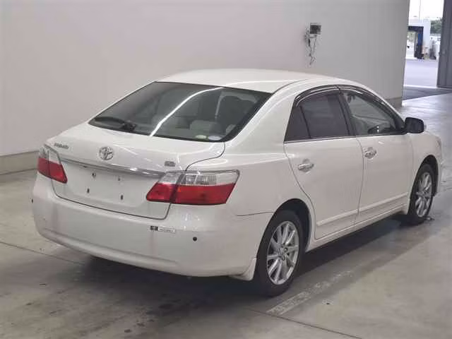 TOYOTA PREMIO