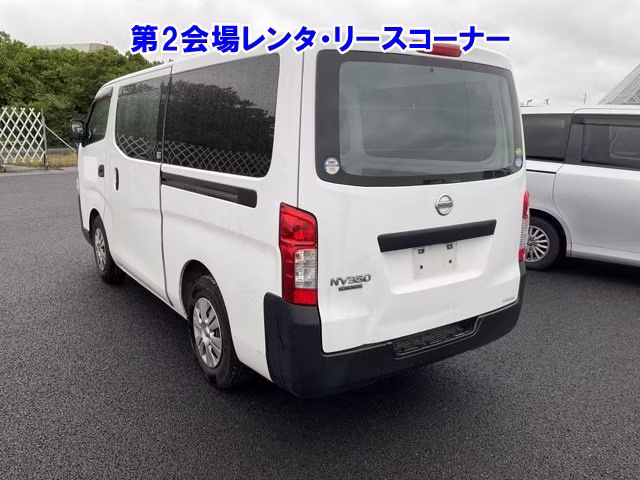 NISSAN NV350 CARAVAN