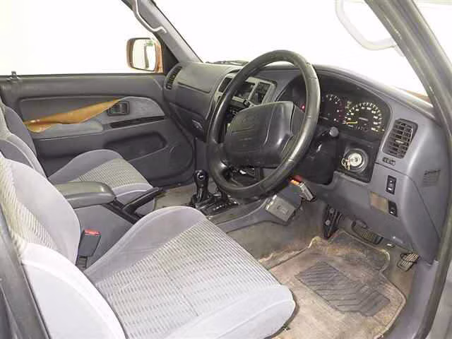 TOYOTA HILUX SURF