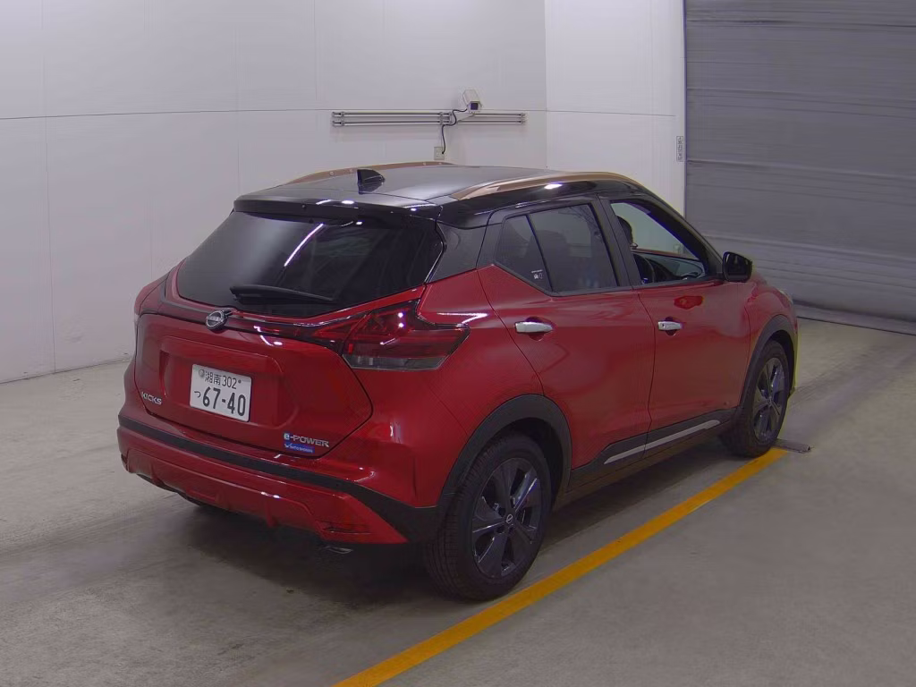 NISSAN KICKS