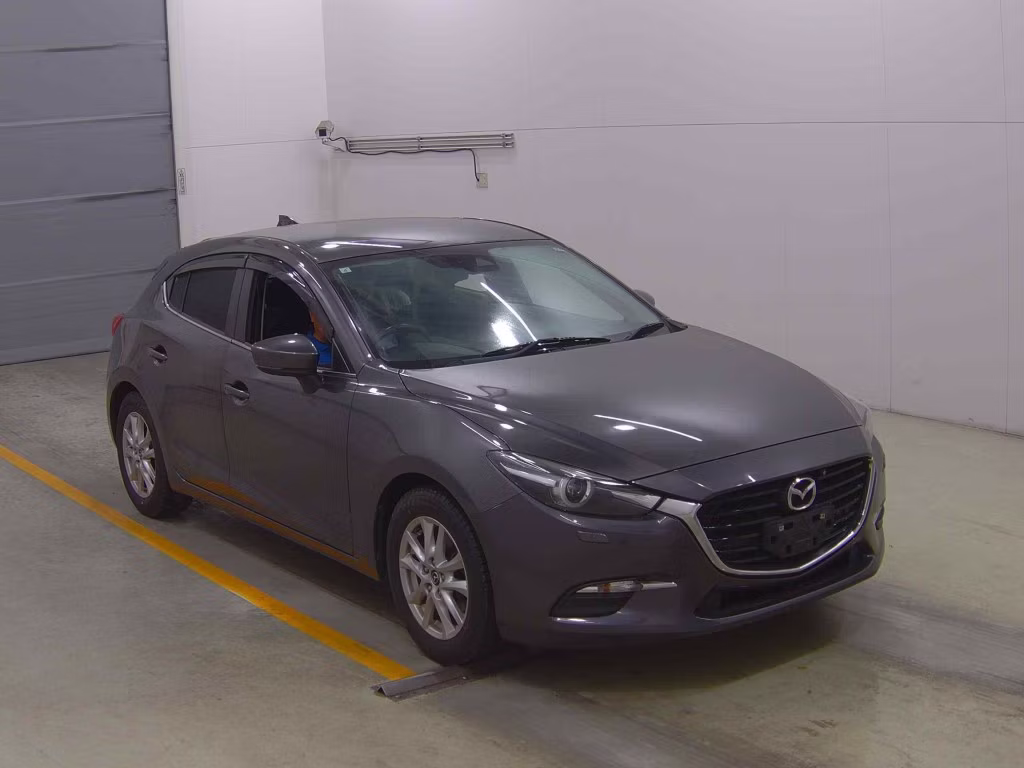 MAZDA AXELA