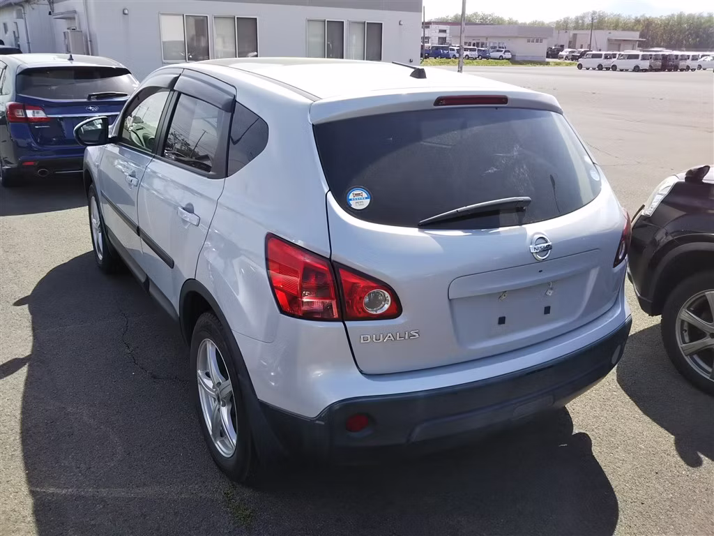 NISSAN DUALIS