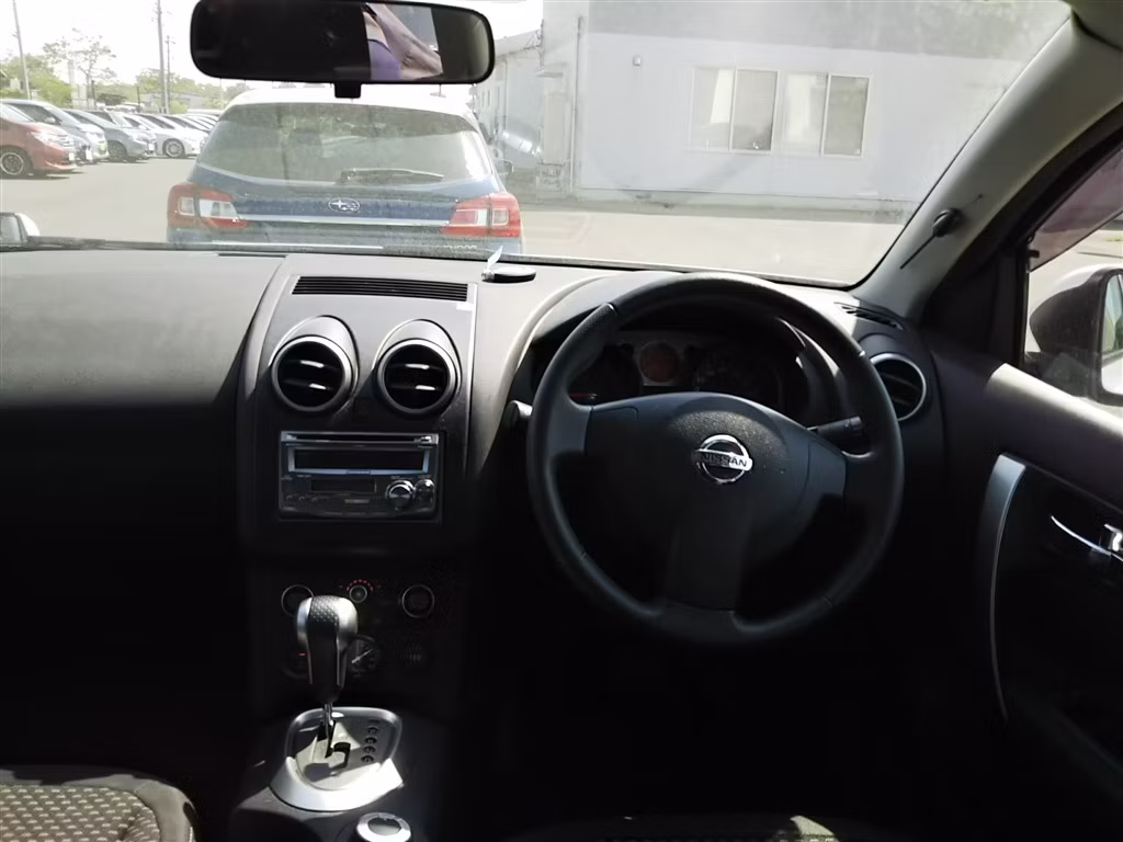 NISSAN DUALIS