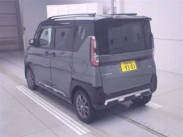 MITSUBISHI DELICA MINI