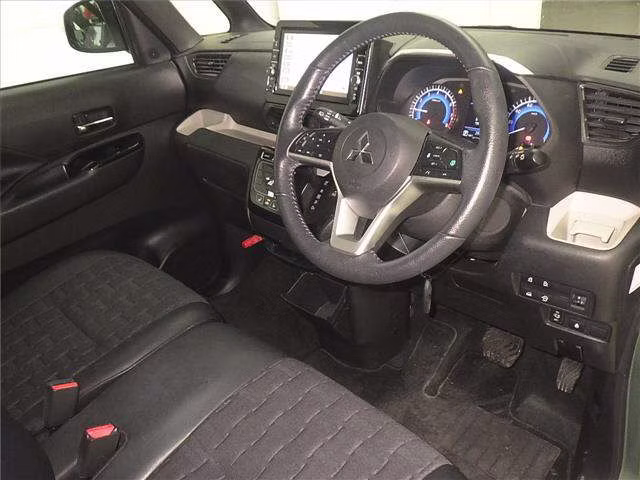MITSUBISHI DELICA MINI