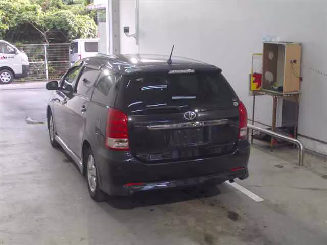 TOYOTA WISH