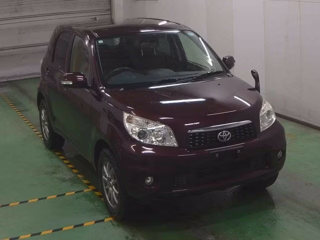 TOYOTA RUSH