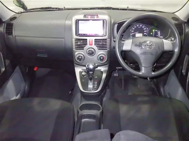 TOYOTA RUSH