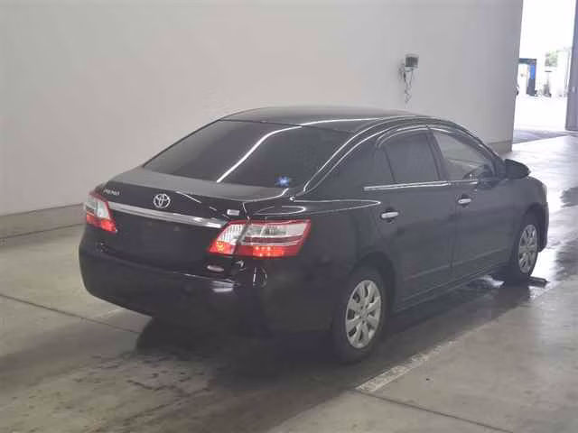 TOYOTA PREMIO