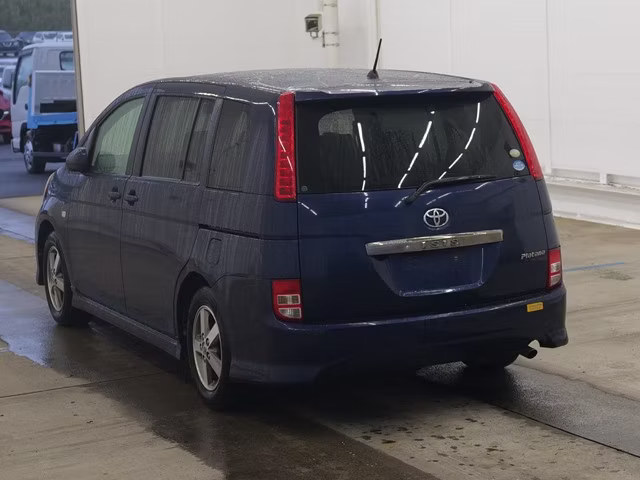 TOYOTA ISIS