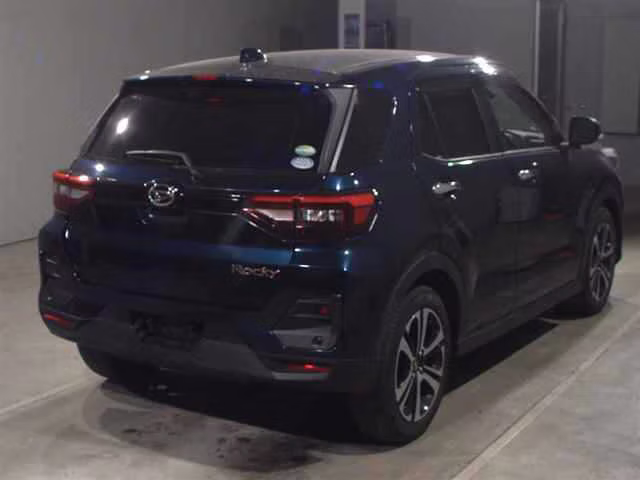 DAIHATSU ROCKY