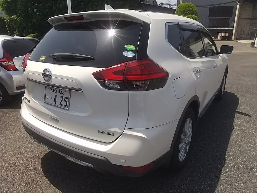 NISSAN X-TRAIL