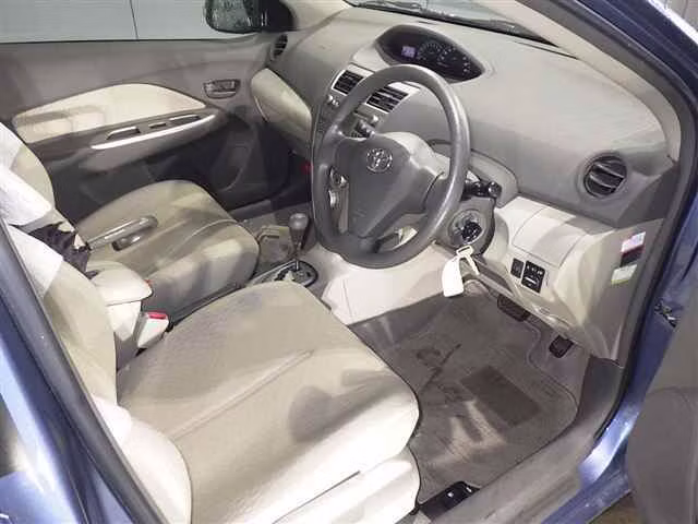 TOYOTA BELTA