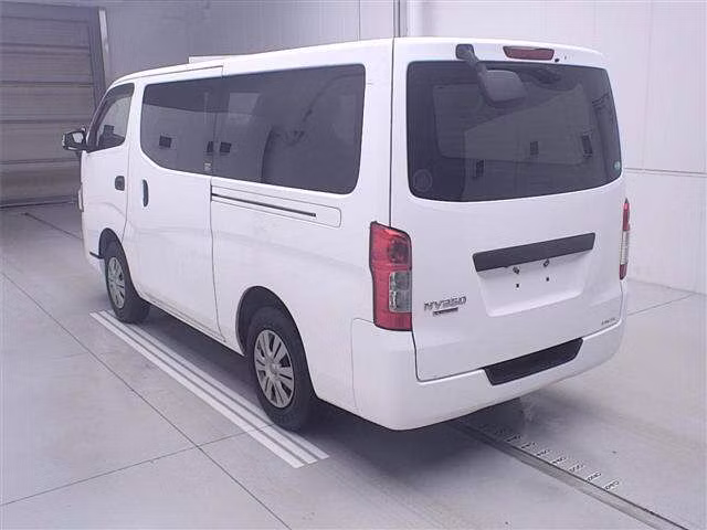 NISSAN NV350 CARAVAN