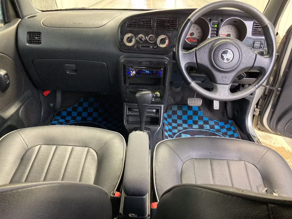 DAIHATSU MIRA GINO