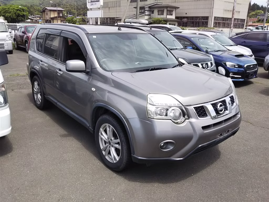 NISSAN X-TRAIL