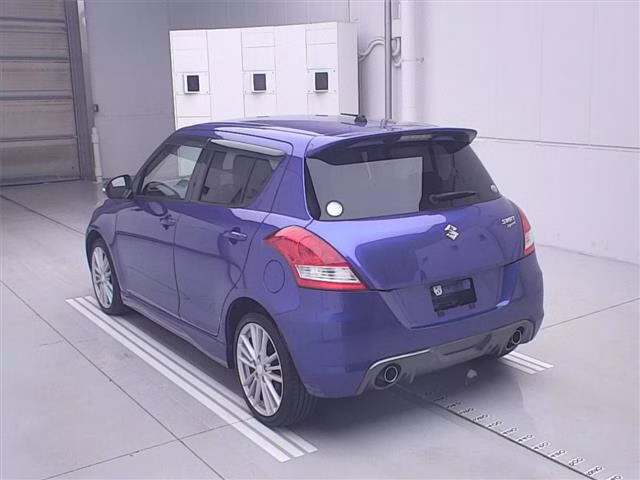 SUZUKI SWIFT